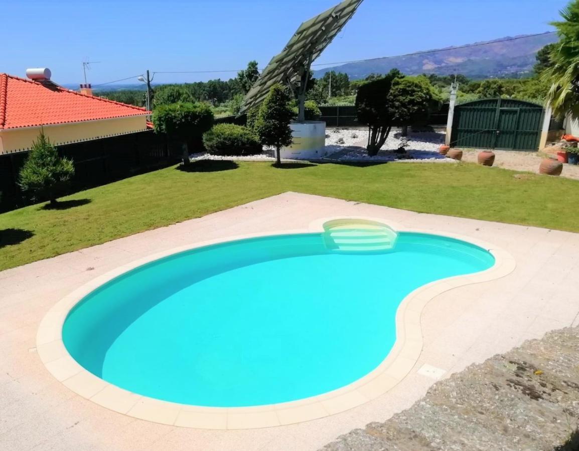 Casa E Piscina Privada * Fundao