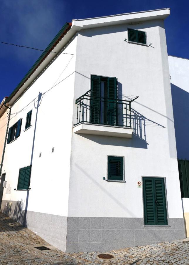 Casa E Piscina Privada * Fundao
