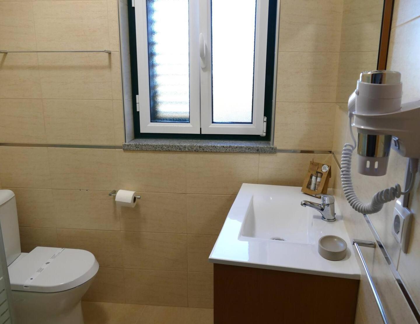 Casa E Piscina Privada Fundao